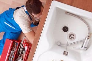 Always Hire Licensed Plumber For Hot Water System Installation and Repairs