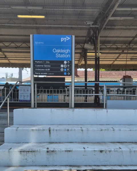Oakleigh Station in Oakleigh VIC 3166